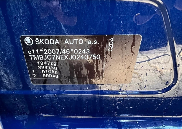 Skoda Octavia cena 49900 przebieg: 132144, rok produkcji 2017 z Legionowo małe 379